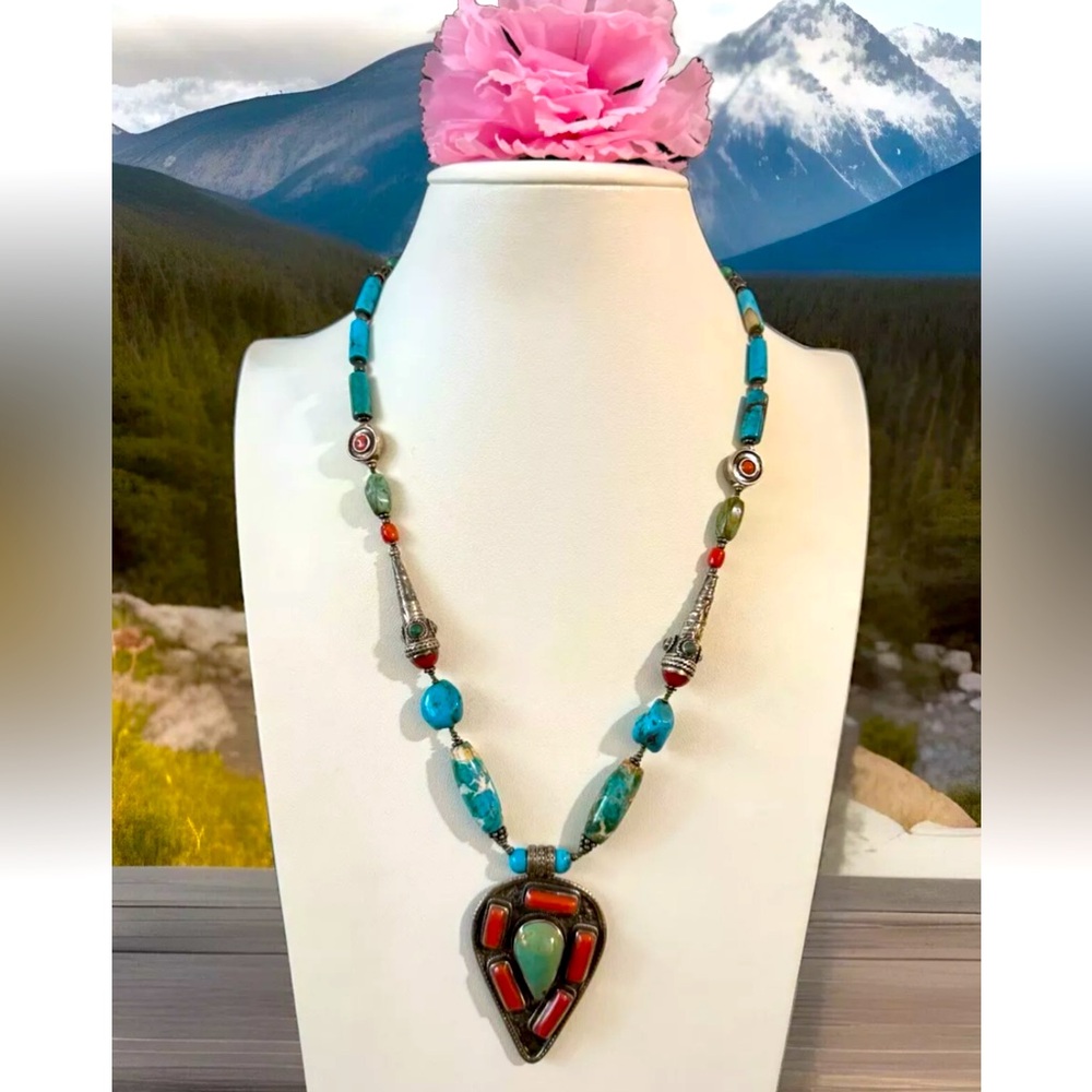 Vintage Ethnic Tibetan,Navajo Style Handmade Pendant Necklace With Stone& Silver